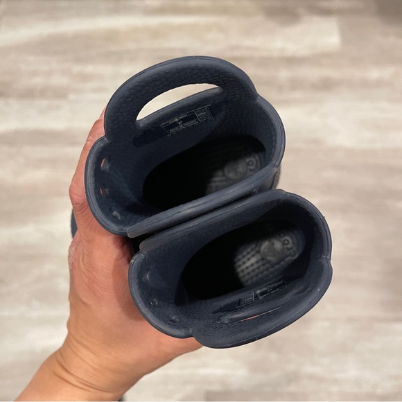 CROCS KIDS’ HANDLE IT RAIN BOOT - Picture 10 of 12